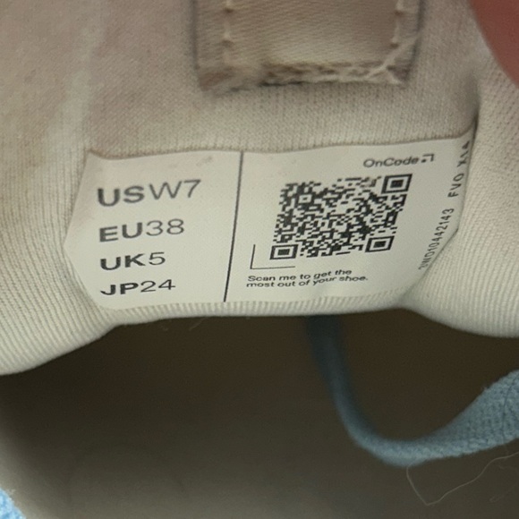 On Running Cloudsurfer 'Pearl Ivory' Women's White and Green Sneakers Size 7 - Picture 10 of 10